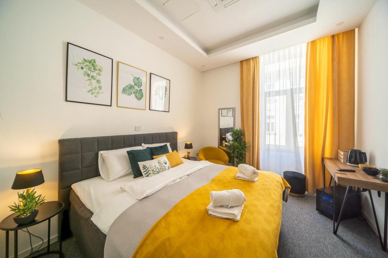Elenas Rooms & Apartment 자그레브 외부 사진