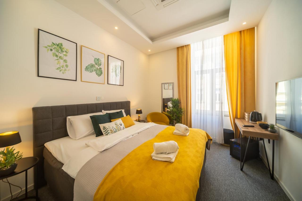 Elenas Rooms & Apartment 자그레브 외부 사진